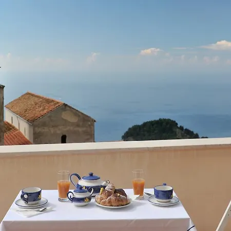 Nocleg ze śniadaniem Casa Falcone 3*