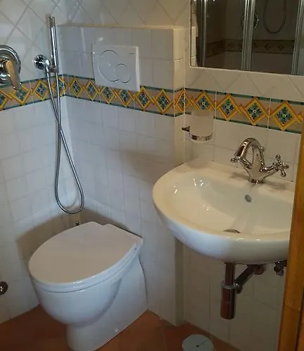 Frühstückspension Casa Falcone 4*