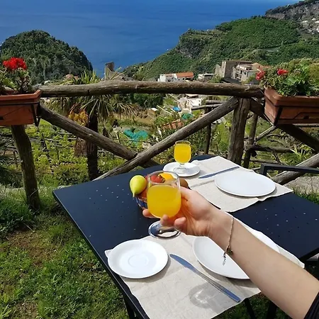 Casa Falcone Скала