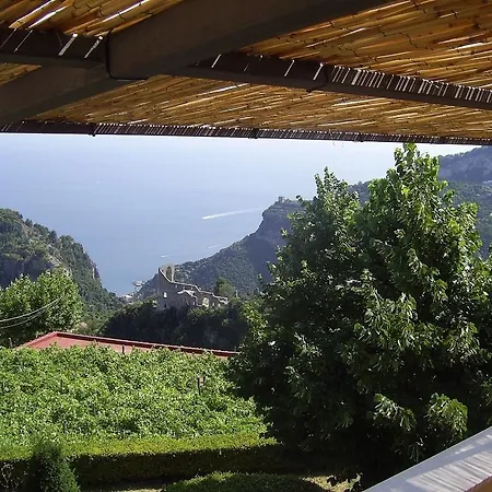 Casa Falcone Скала