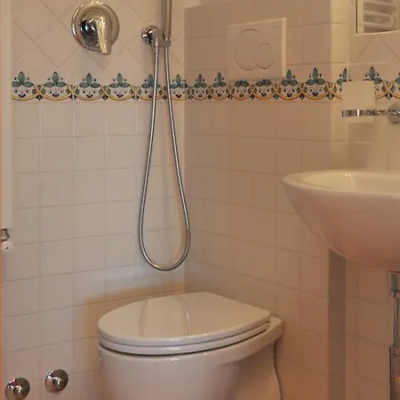 ベッド・アンド・ブレックファスト カサ ファルコーネ B＆b