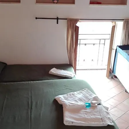 Casa Falcone Alojamento de Acomodação e Pequeno-almoço 4*